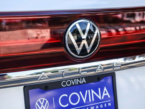 New 2026 Volkswagen Atlas SE image 11