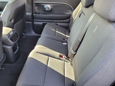 New 2026 Hyundai Ioniq 9 SE image 8