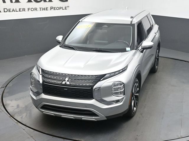 Used 2024 Mitsubishi Outlander SE FWD image 52