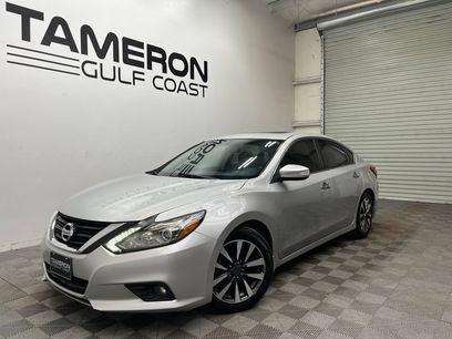 Used 2017 Nissan Altima 2.5 SL w/ Technology Package