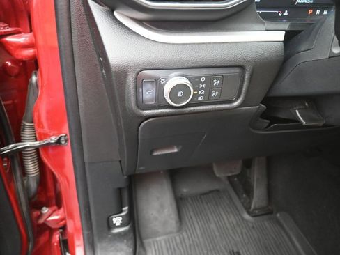 Certified 2022 Ford Explorer XLT w/ Equipment Group 202A RWD image 13