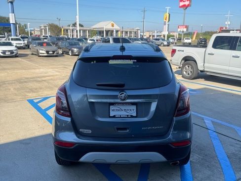 Used 2020 Buick Encore Preferred image 5