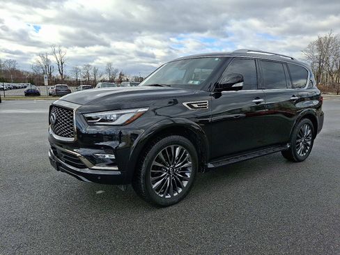 Certified 2024 INFINITI QX80 Premium Select w/ Cargo Package image 3