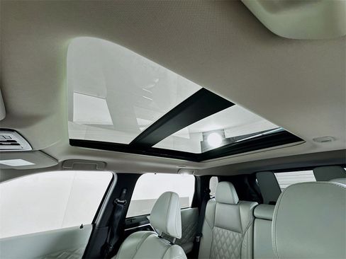 Used 2024 Mitsubishi Outlander SEL image 24