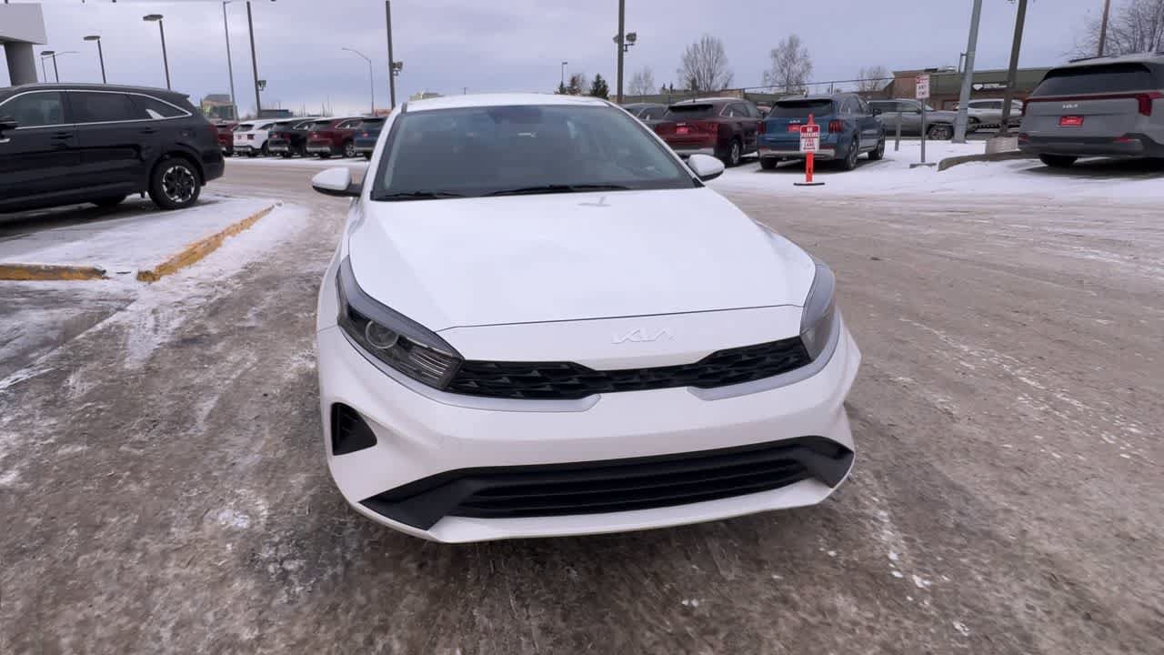 Used 2022 Kia Forte LXS FWD image 3