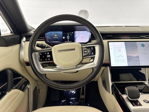 Certified 2025 Land Rover Range Rover Autobiography AWD/4WD image 23