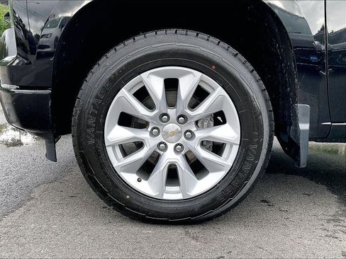Used 2023 Chevrolet Silverado 1500 Custom AWD/4WD image 21