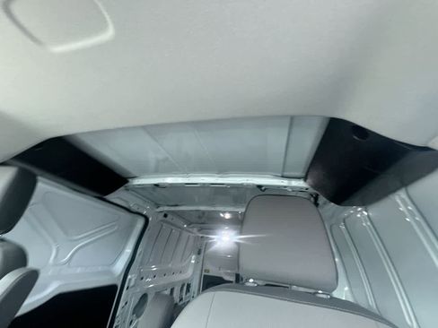 Used 2024 Ford Transit 250 Low Roof AWD image 22