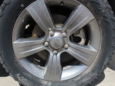 Used 2016 Jeep Patriot Sport image 19