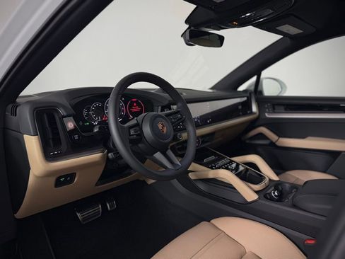 New 2026 Porsche Cayenne image 4