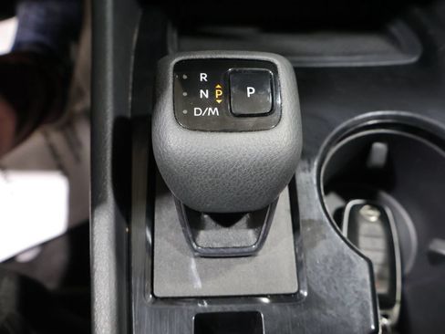 Used 2024 Nissan Rogue SV AWD/4WD image 34