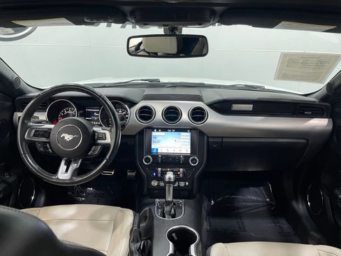 Used 2018 Ford Mustang GT Premium RWD image 17