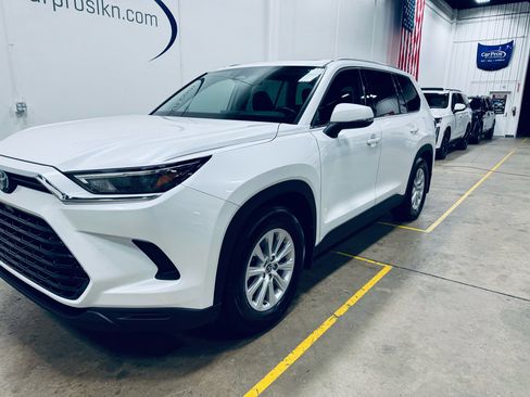 Used 2024 Toyota Grand Highlander AWD Hybrid image 19