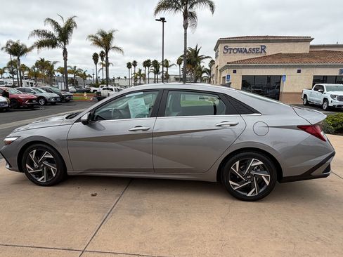 Used 2024 Hyundai Elantra Limited FWD image 6