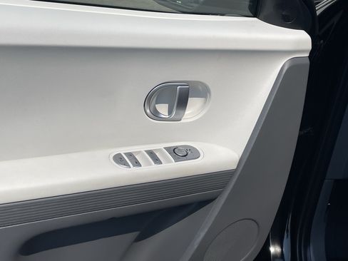 Certified 2024 Hyundai Ioniq 5 SEL RWD image 17