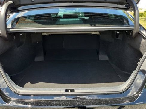 Used 2024 Toyota Camry SE FWD image 8