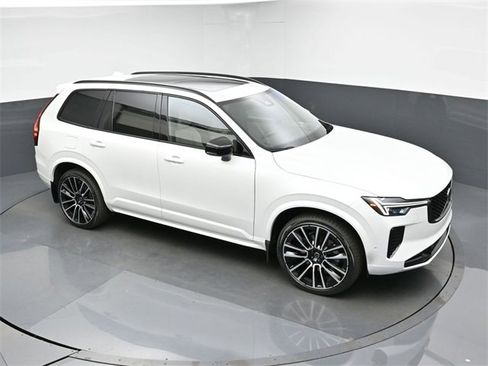 New 2026 Volvo XC90 B6 Ultra w/ Lounge Package image 46