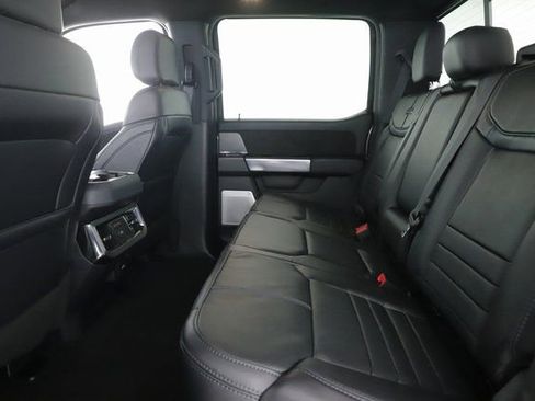 Used 2025 Ford F450 Platinum image 29