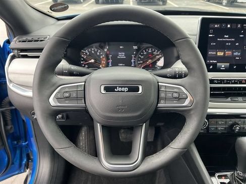 Used 2023 Jeep Compass Limited AWD/4WD image 13