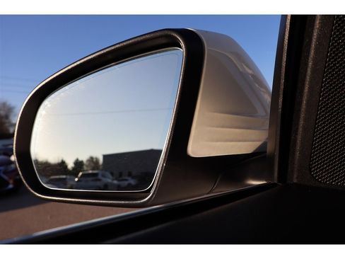 Used 2015 Mercedes-Benz C 300 Sedan image 38