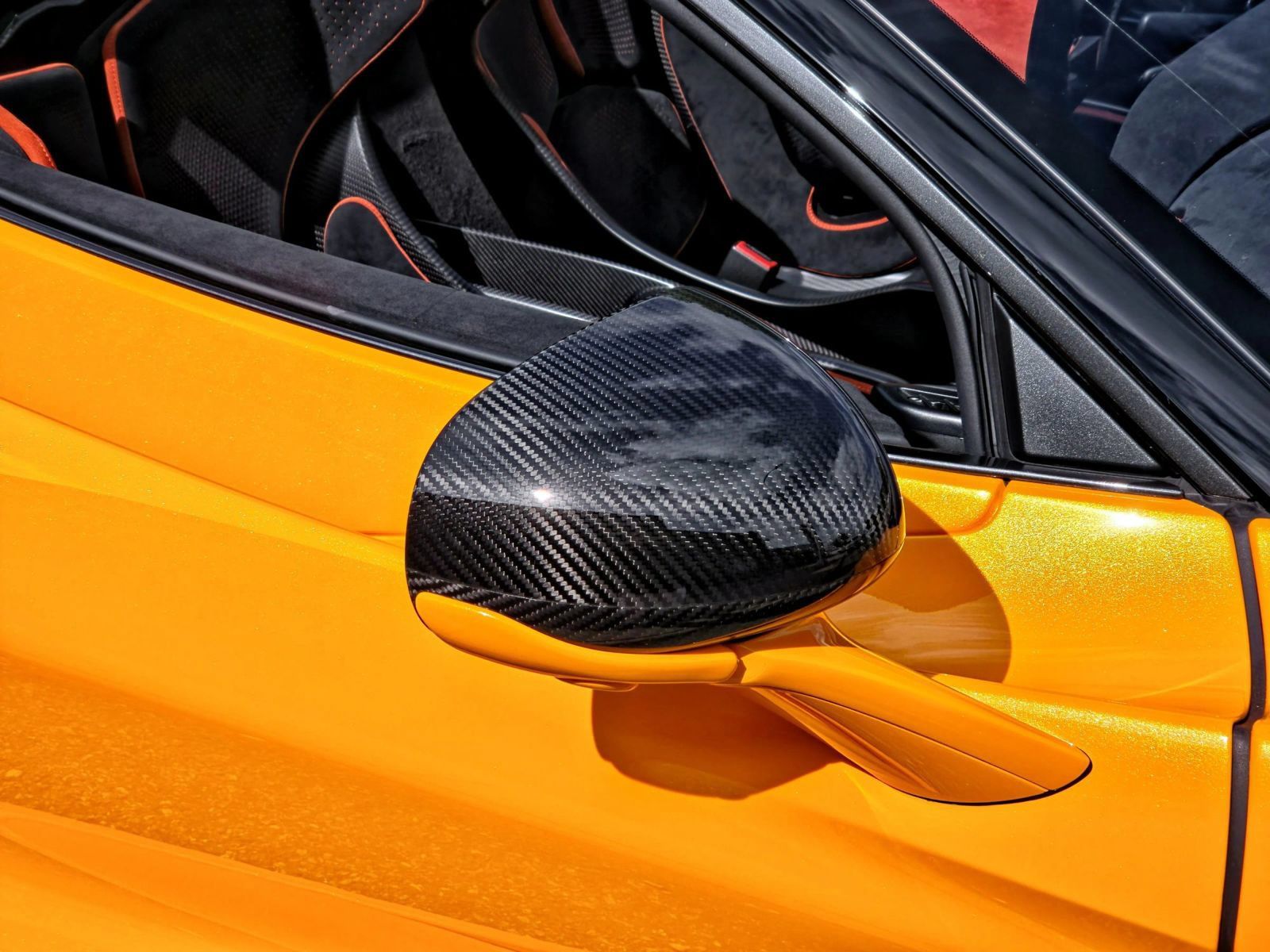 Used 2022 McLaren 765LT RWD image 22