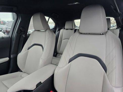 Used 2023 Lexus UX 250h AWD image 25