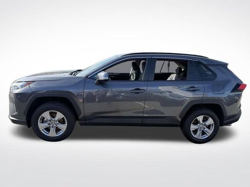 Used 2025 Toyota RAV4 XLE AWD/4WD image 2