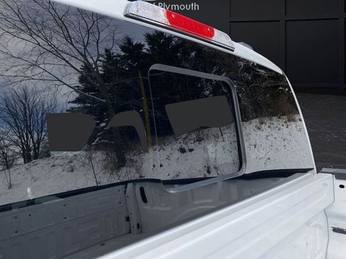 Certified 2022 Ford F150 XLT w/ Equipment Group 302A High image 19