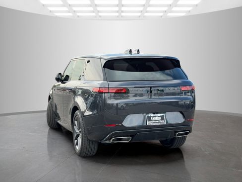 Used 2025 Land Rover Range Rover Sport Dynamic SE image 7