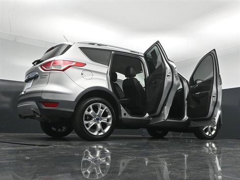 Used 2015 Ford Escape Titanium FWD image 30
