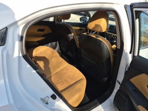 New 2025 Nissan Sentra SV w/ SV Premium Package image 15