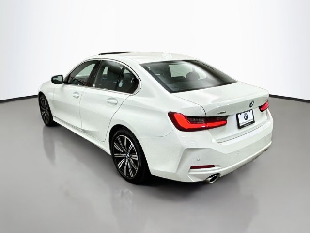 Used 2026 BMW 330i xDrive Sedan w/ Convenience Package AWD/4WD image 5