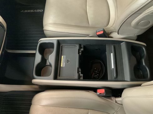 Used 2021 Honda Odyssey Elite image 24