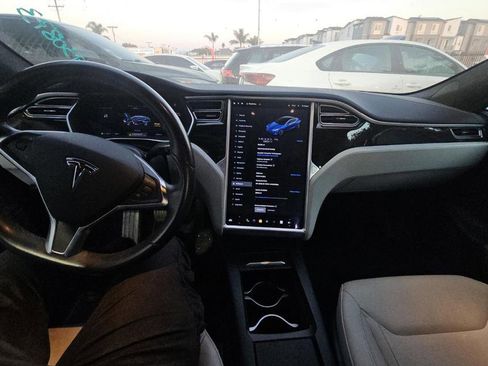 Used 2016 Tesla Model S 90D image 6
