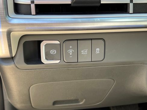 Used 2024 Hyundai Santa Fe Calligraphy FWD image 33