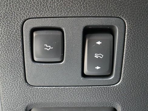 Used 2020 Ford F250 Lariat w/ Lariat Ultimate Package image 28