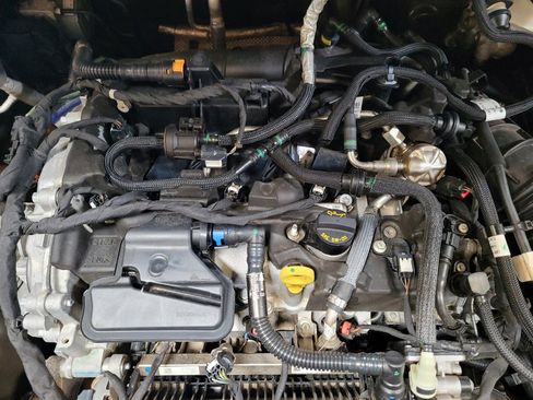 Used 2021 Ford Escape SE FWD image 30