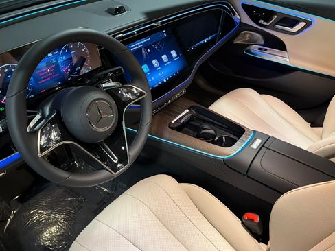 New 2027 Mercedes-Benz E 450 4MATIC Sedan image 9