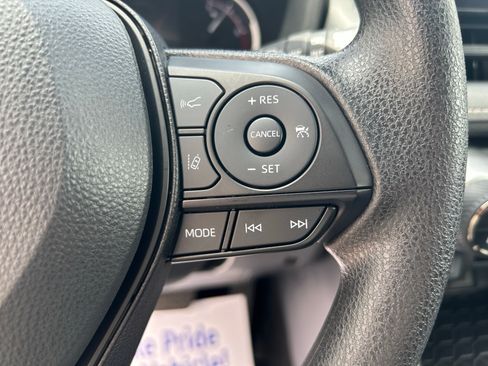Certified 2025 Toyota RAV4 XLE AWD/4WD image 24