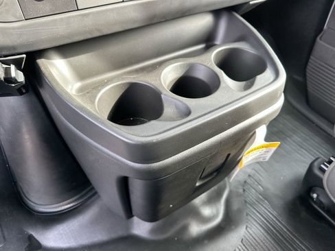 New 2025 Chevrolet Express 3500 w/ Power Convenience Package image 17