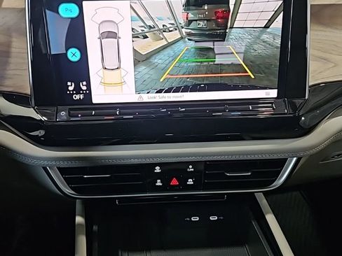 New 2026 Volkswagen Atlas SE FWD image 35