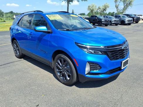 Used 2024 Chevrolet Equinox RS AWD/4WD image 3