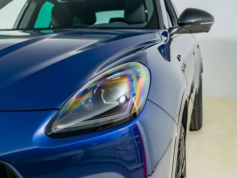 Used 2025 Maserati Grecale Modena image 38