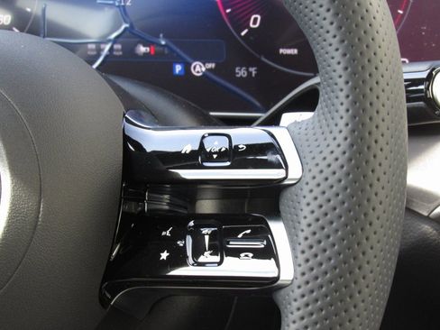 New 2025 Mercedes-Benz GLC 300 4MATIC image 28