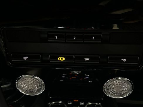 Used 2017 Bentley Continental GT image 39