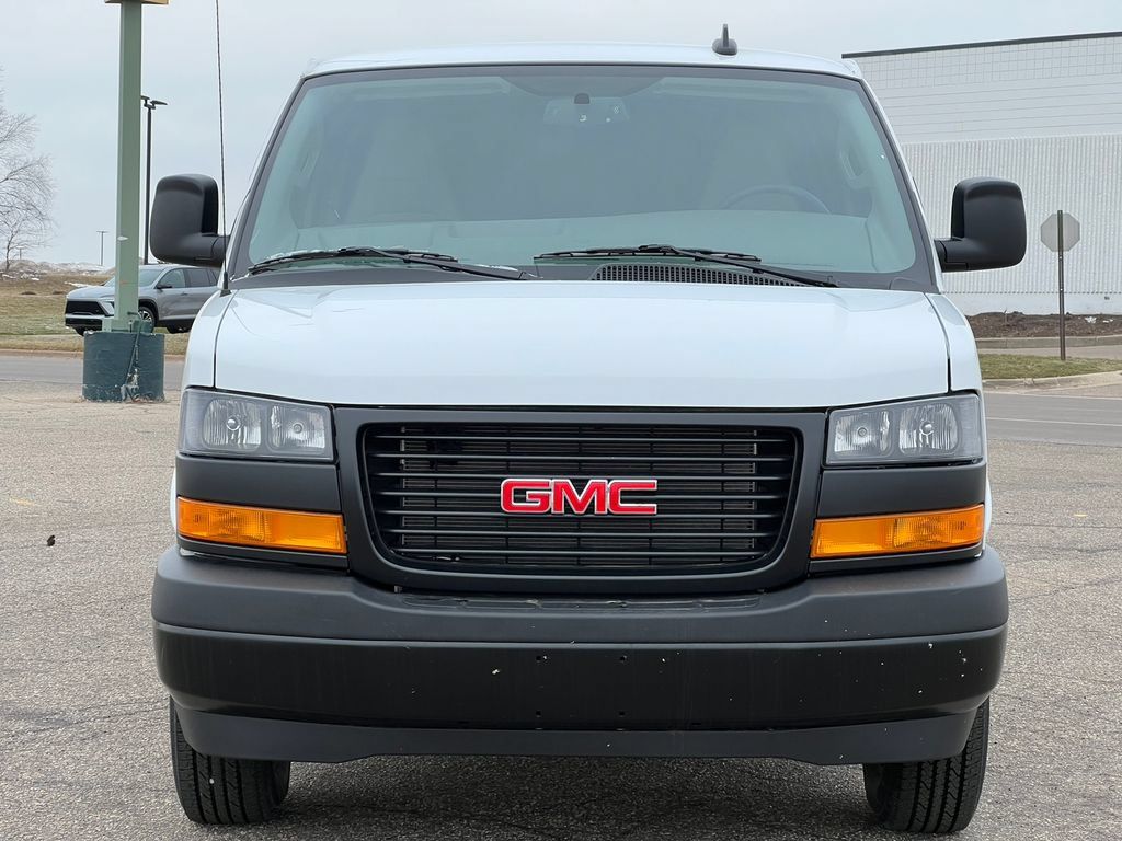 New 2025 GMC Savana 3500 Extended w/ Driver Convenience Package RWD image 37