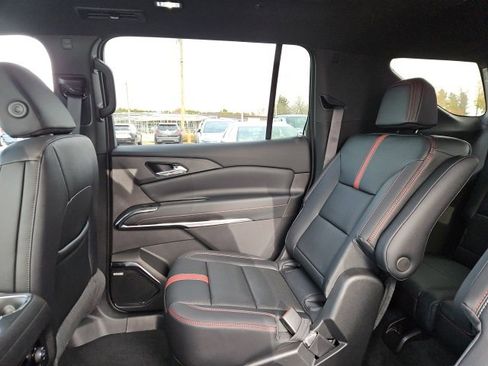 New 2026 Chevrolet Traverse RS image 18