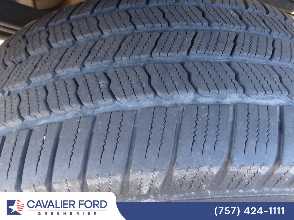 Used 2014 Ford F150 XLT w/ Equipment Group 302A Luxury AWD/4WD image 11
