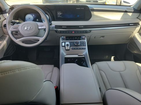 Used 2025 Hyundai Palisade Calligraphy AWD/4WD image 16