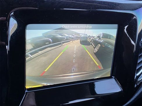 Used 2019 Jeep Compass Altitude image 18